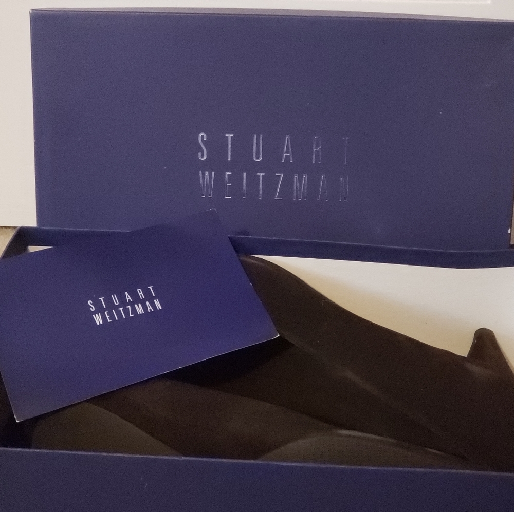 Stuart Weitzman - Picture 4 of 4
